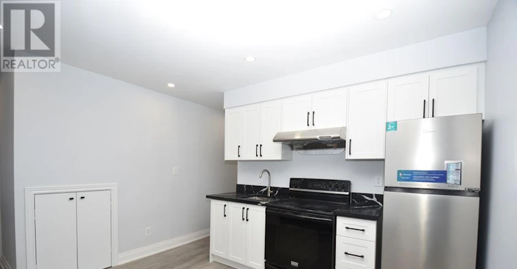 FRONT-319 Senlac Road, Toronto, ON, M2R 1R2 - 3