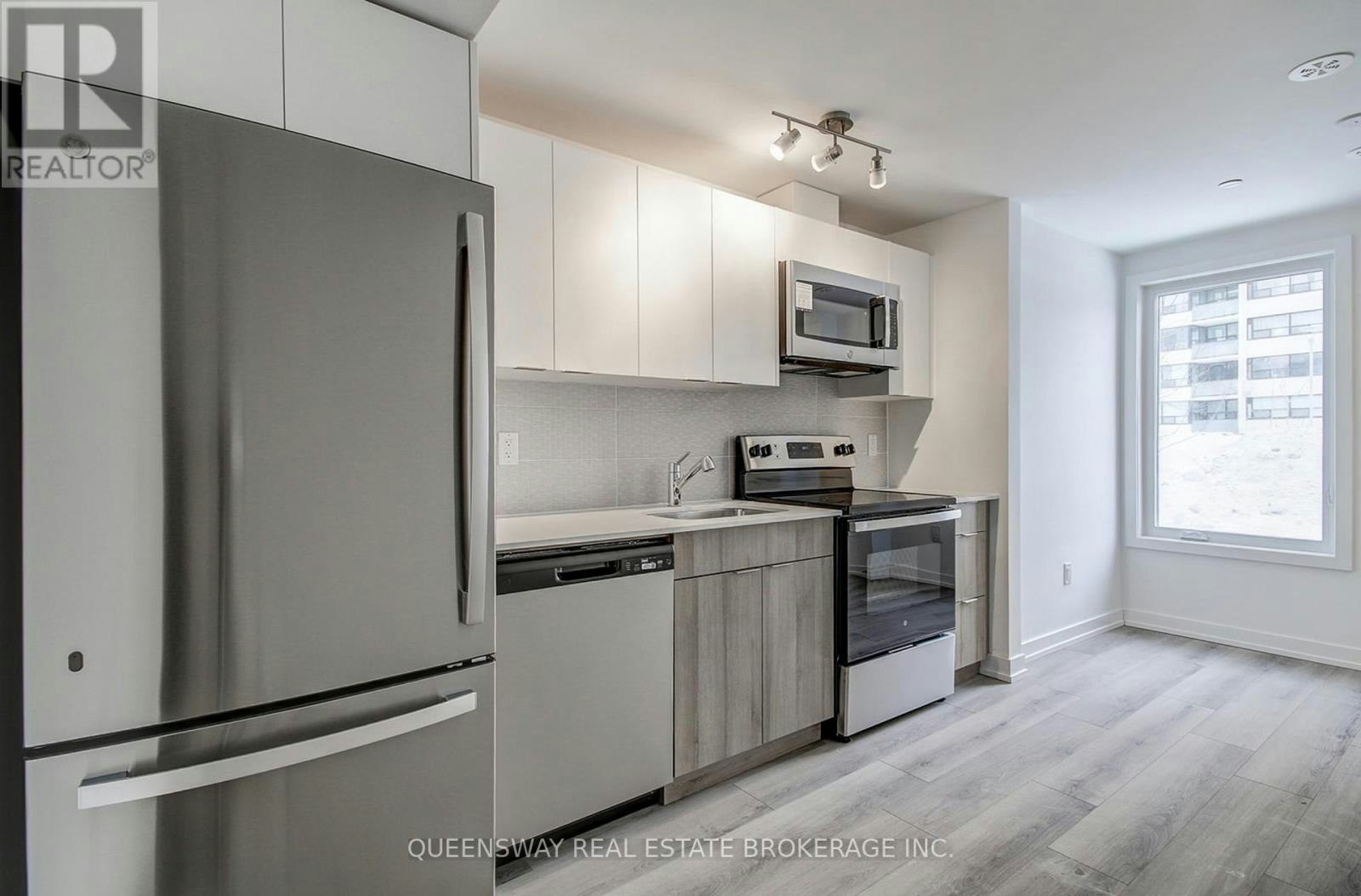 28-3079 Pharmacy Avenue, Toronto, ON, M1T 1H8 5