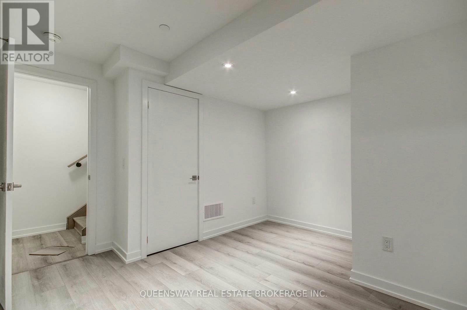 28-3079 Pharmacy Avenue, Toronto, ON, M1T 1H8 - 20