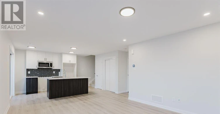 101 Glenroy Gilbert Drive, Ottawa, ON, K2J 7N6 - 6