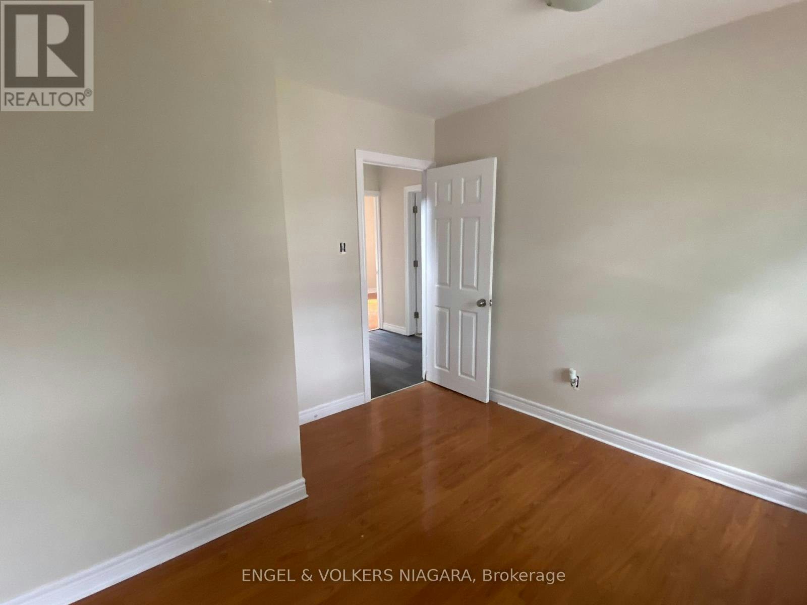 2-5006 Willmott Street, Niagara Falls, ON, L2E 1Z8 - 4