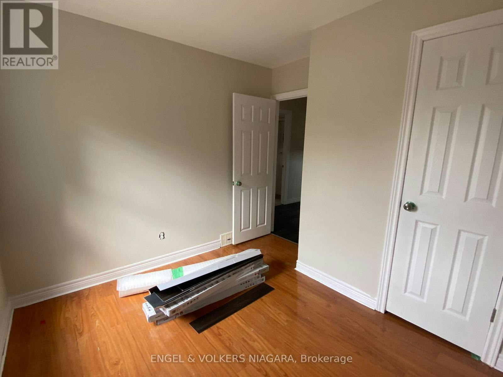 2-5006 Willmott Street, Niagara Falls, ON, L2E 1Z8 - 9