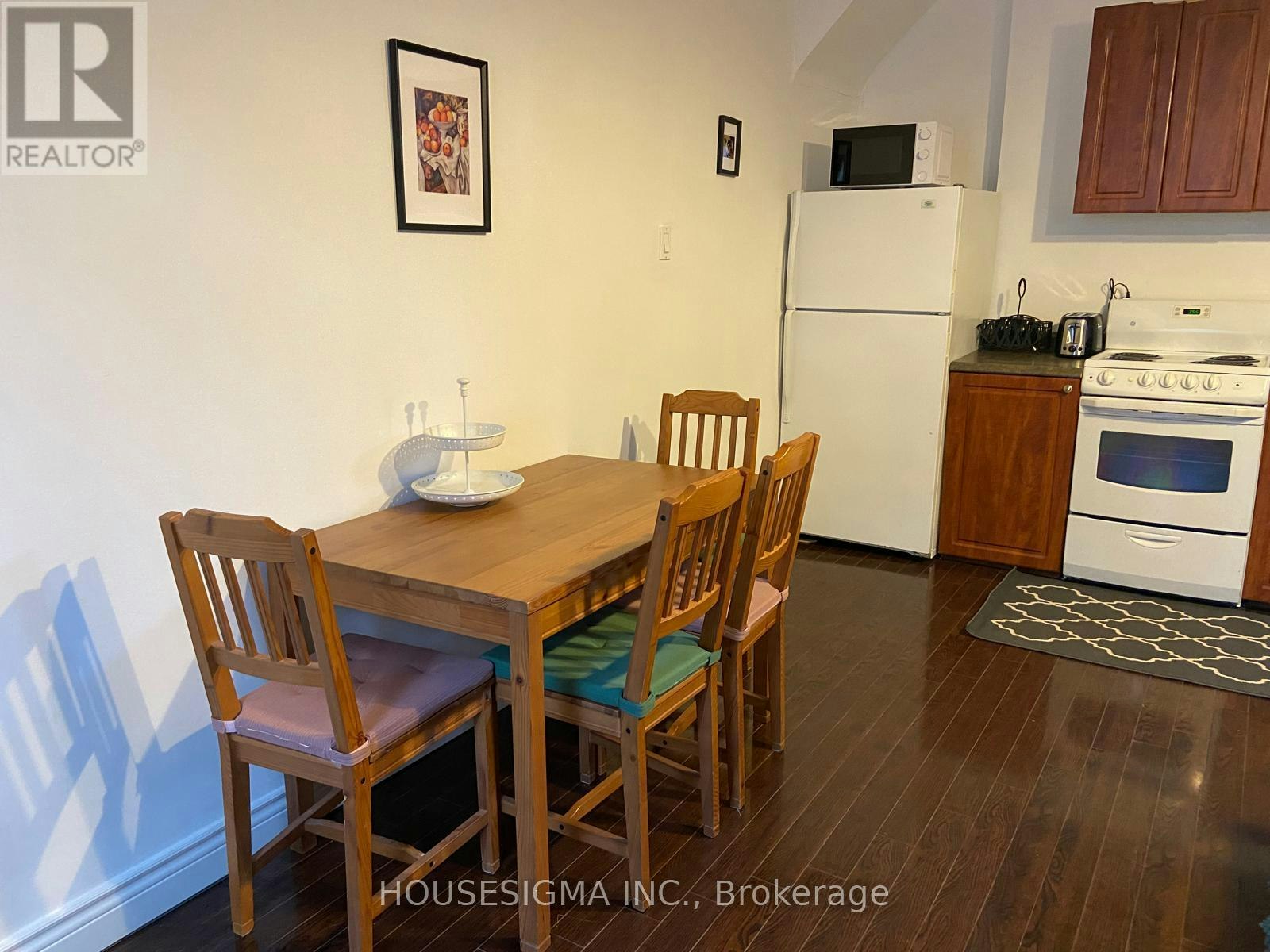MAIN 1-104 Pembroke Street, Toronto, ON, M5A 2N8 - 5