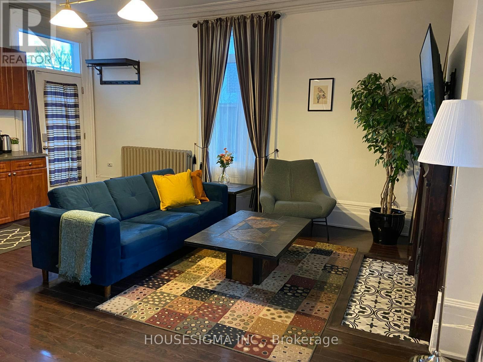 MAIN 1-104 Pembroke Street, Toronto, ON, M5A 2N8 - 3