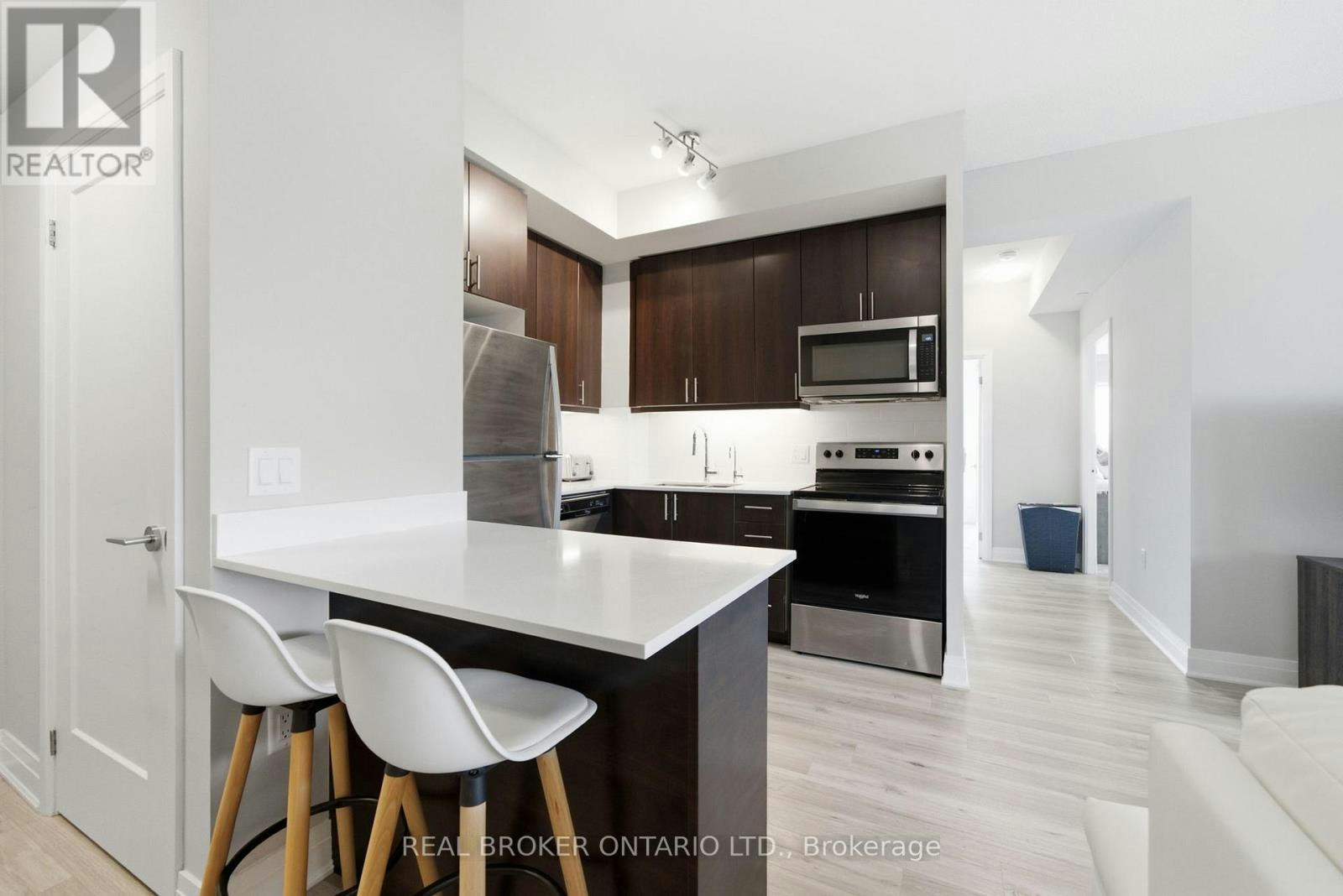 701-3220 Sheppard Avenue E, Toronto, ON, M1T 0B7
