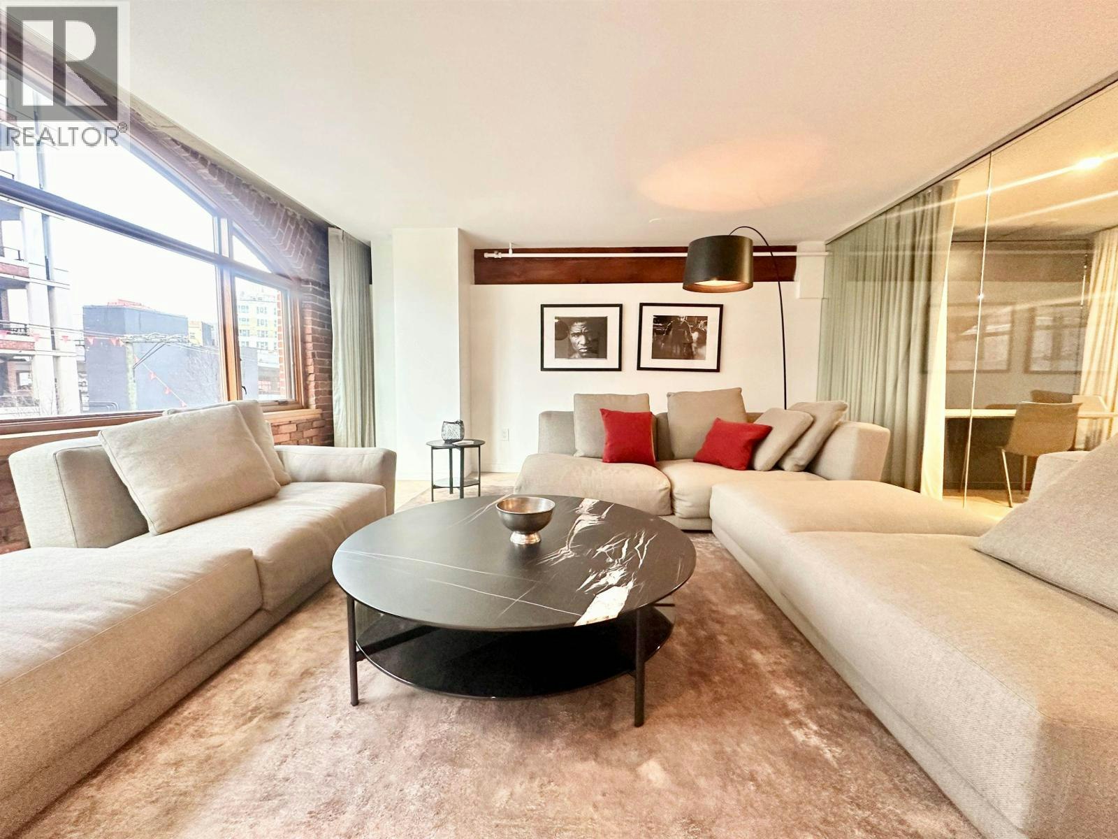 5-4-550 Beatty Street, Vancouver, BC, V6B 2L3 - 2