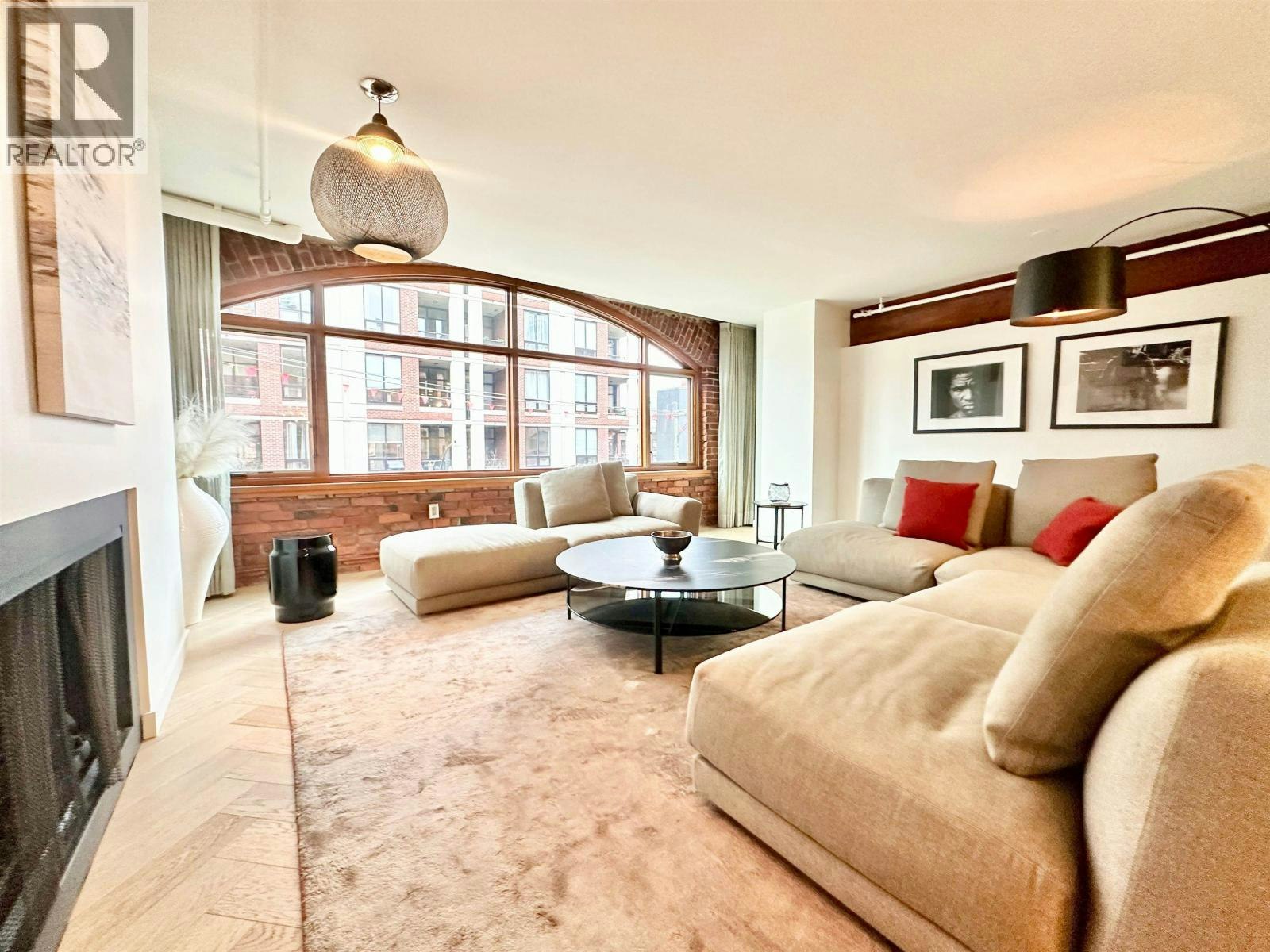5-4-550 Beatty Street, Vancouver, BC, V6B 2L3 - 3