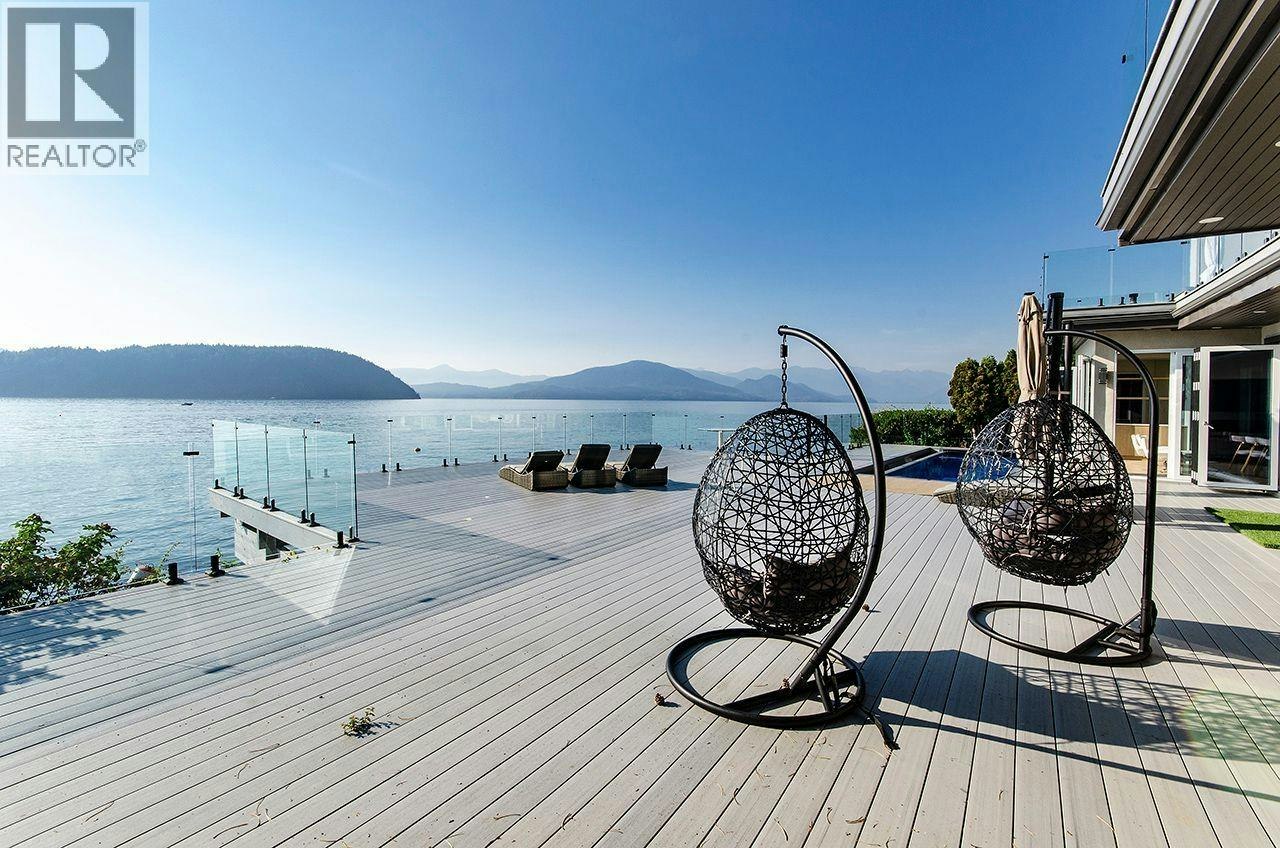 13 Ocean Point Drive, Vancouver, BC, V7W 3G7 - 16