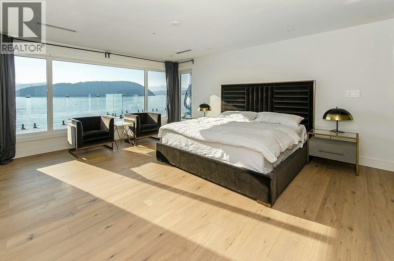 13 Ocean Point Drive, Vancouver, BC, V7W 3G7 - 26
