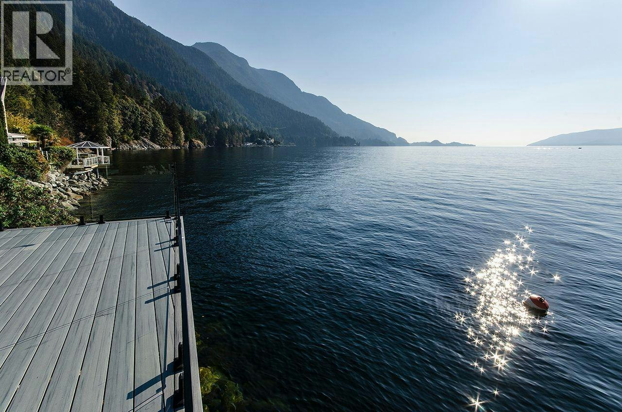 13 Ocean Point Drive, Vancouver, BC, V7W 3G7 - 12