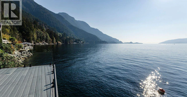 13 Ocean Point Drive, Vancouver, BC, V7W 3G7 - 12