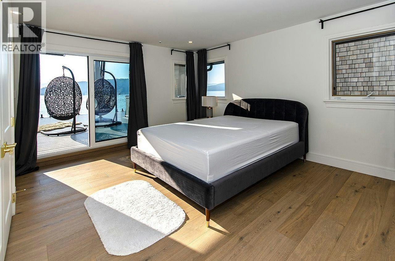 13 Ocean Point Drive, Vancouver, BC, V7W 3G7 - 21