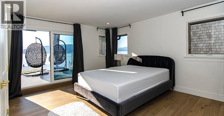 13 Ocean Point Drive, Vancouver, BC, V7W 3G7 - 21
