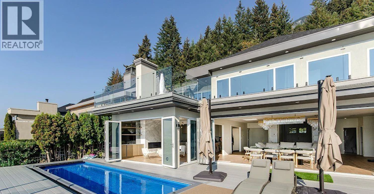 13 Ocean Point Drive, Vancouver, BC, V7W 3G7