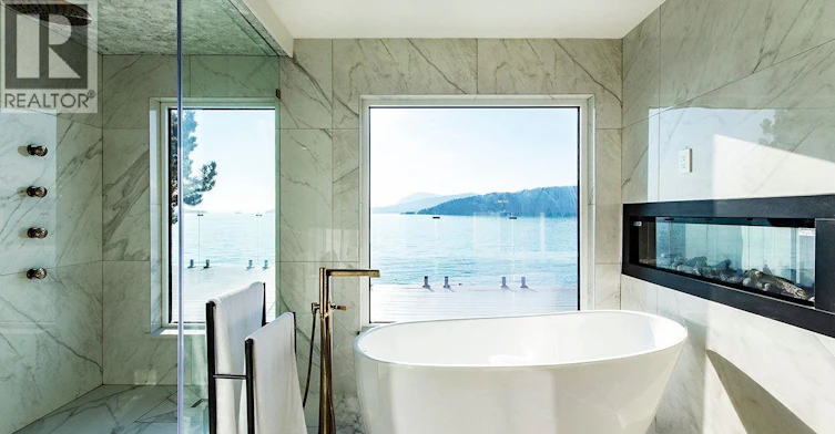 13 Ocean Point Drive, Vancouver, BC, V7W 3G7 - 23