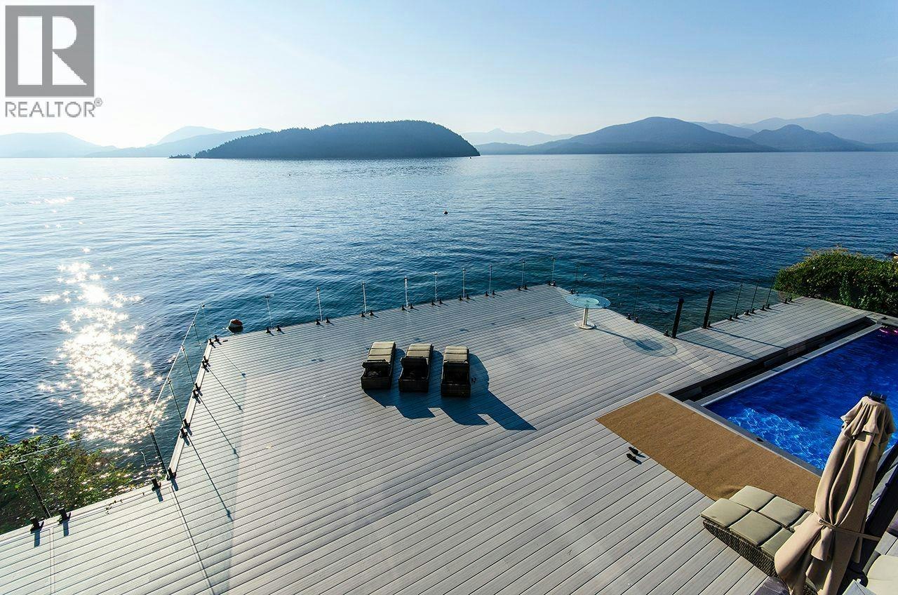 13 Ocean Point Drive, Vancouver, BC, V7W 3G7 - 8