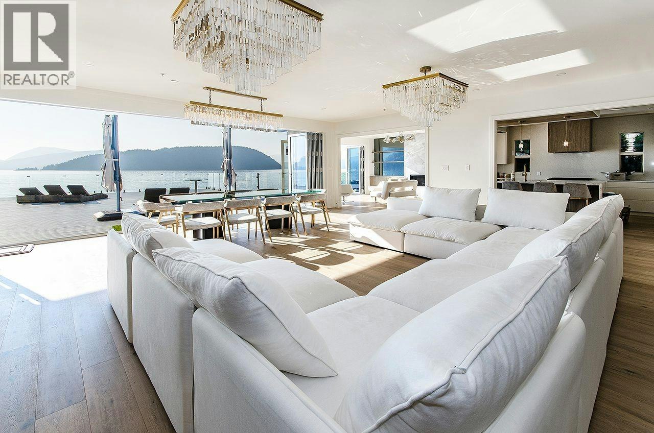 13 Ocean Point Drive, Vancouver, BC, V7W 3G7 - 6