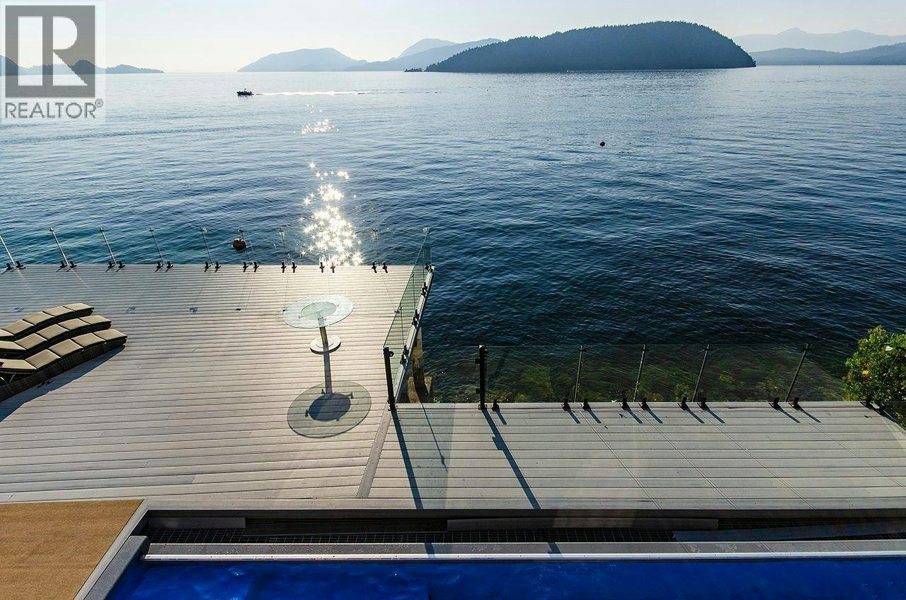 13 Ocean Point Drive, Vancouver, BC, V7W 3G7 - 13