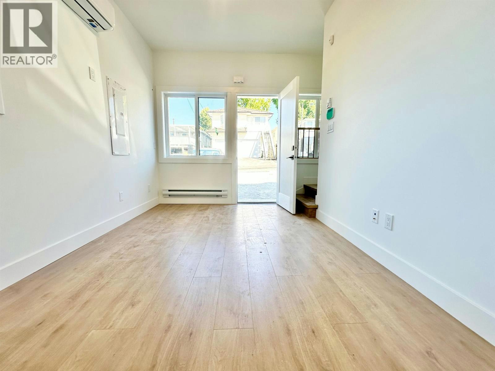 3873 Napier Street, Burnaby, BC, V5C 3E6 4