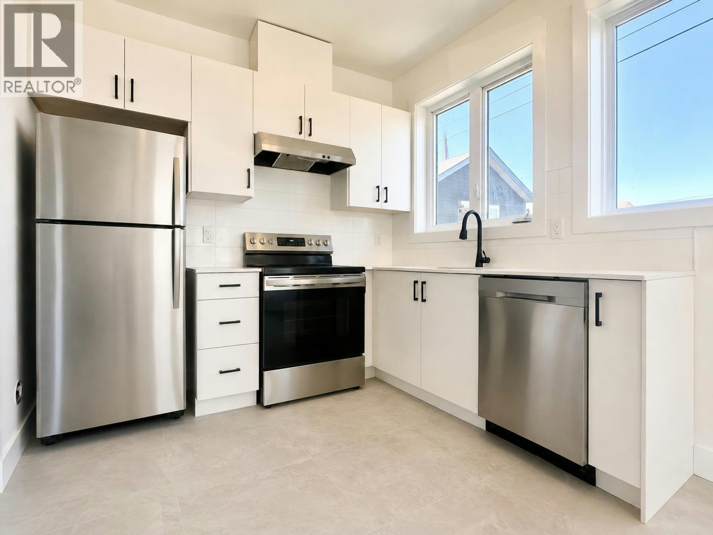 3873 Napier Street, Burnaby, BC, V5C 3E6 - 8