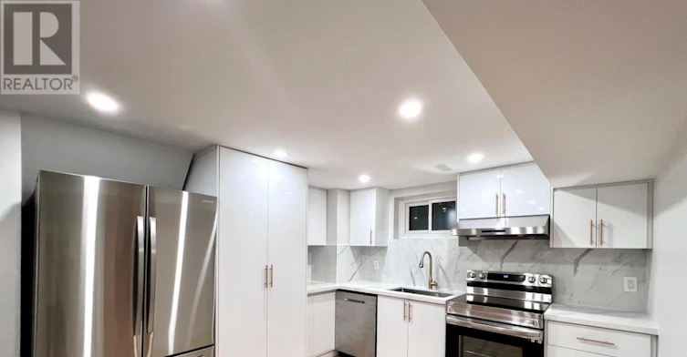 65 Dewlane Drive W, Toronto, ON, M2R 2P9