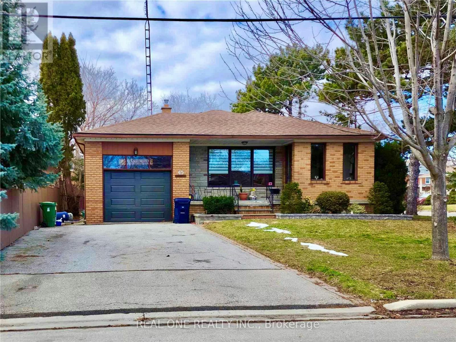 65 Dewlane Drive W, Toronto, ON, M2R 2P9 - 8