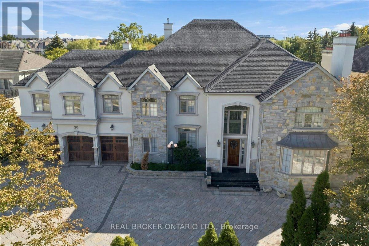 39 Dewbourne Avenue, Richmond Hill, ON, L4B 3G9