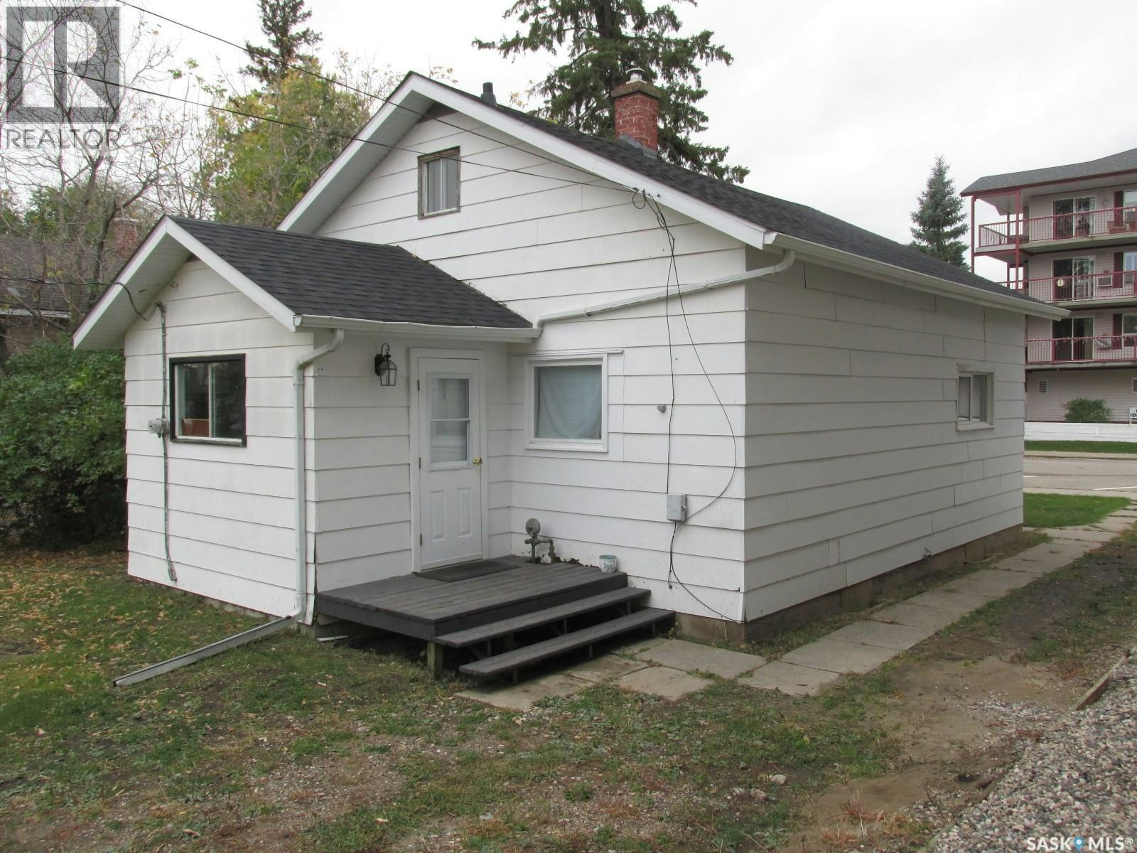 221 1st Street E, Nipawin, SK, S0E 1E0