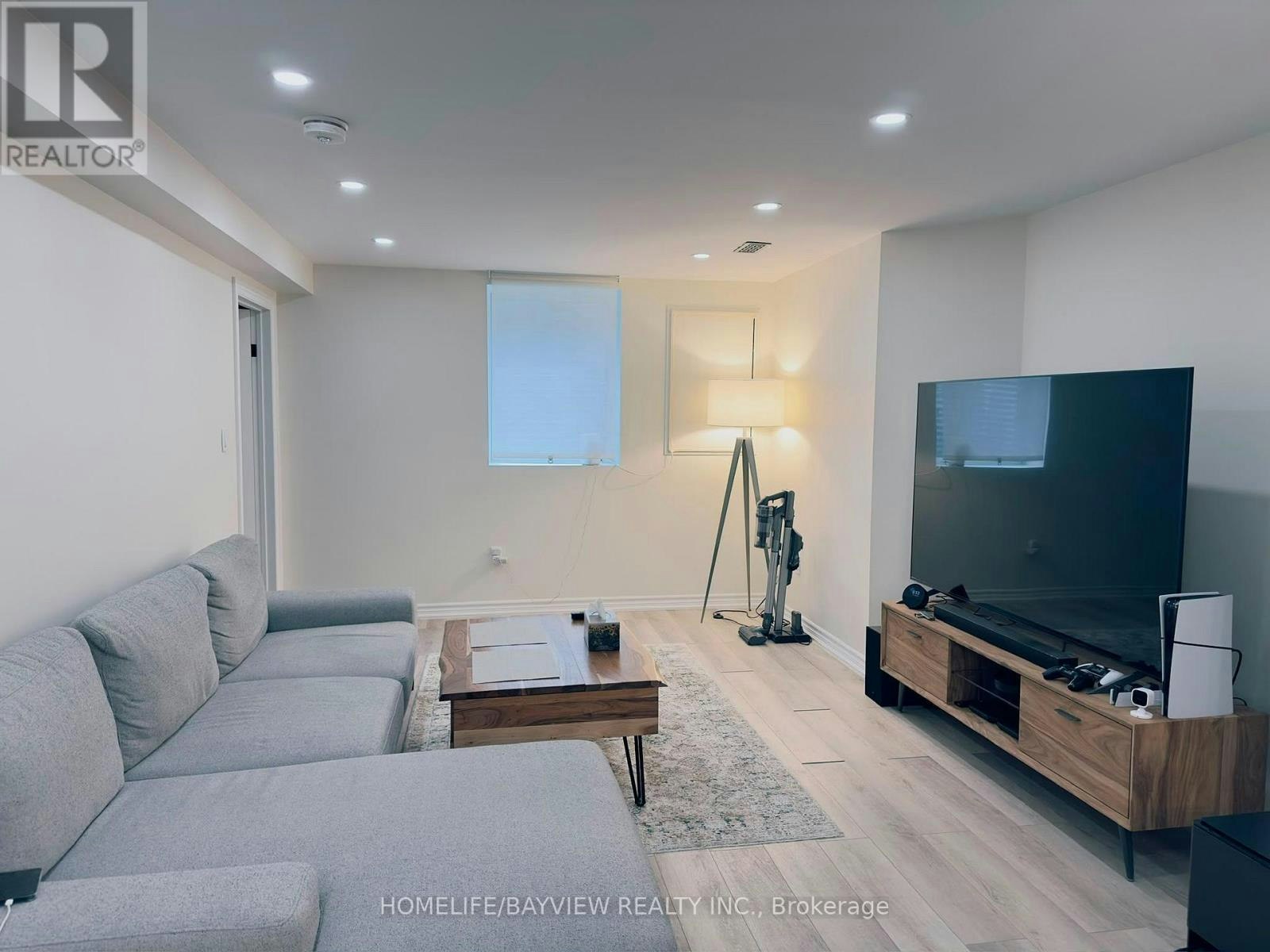 LOWER UNIT/BASEMENT-128 Adam Place, Newmarket, ON, L3Y 8C4