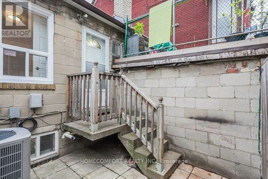 208 Manning Avenue, Toronto, ON, M6J 2K7 - 13