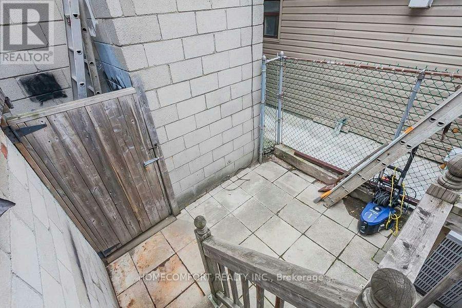 208 Manning Avenue, Toronto, ON, M6J 2K7 - 14