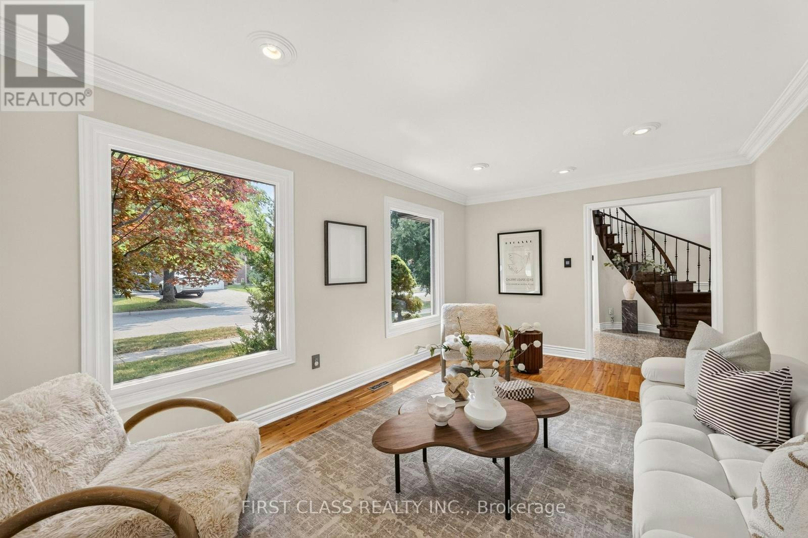 19 Tomlinson Circle, Markham, ON, L3R 9L1