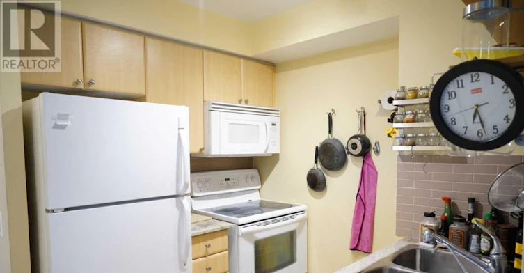3102-763 Bay Street, Toronto, ON, M5G 2R3 - 8