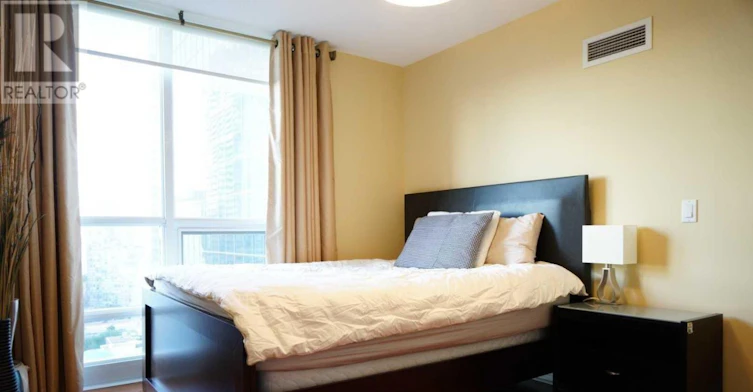 3102-763 Bay Street, Toronto, ON, M5G 2R3 - 10
