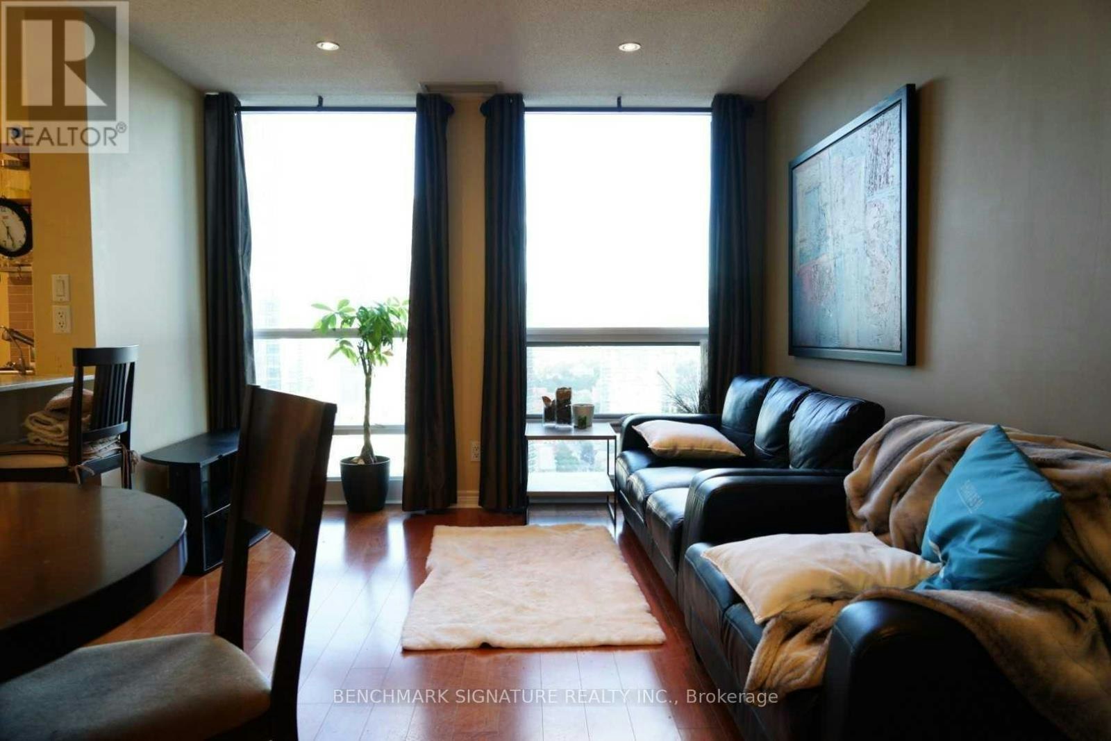 3102-763 Bay Street, Toronto, ON, M5G 2R3 - 4
