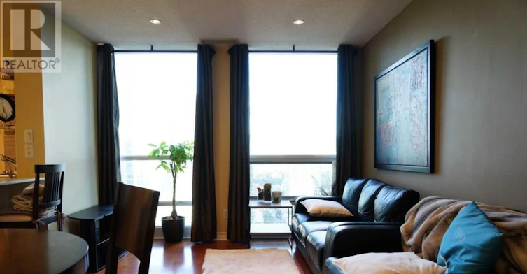 3102-763 Bay Street, Toronto, ON, M5G 2R3 - 4