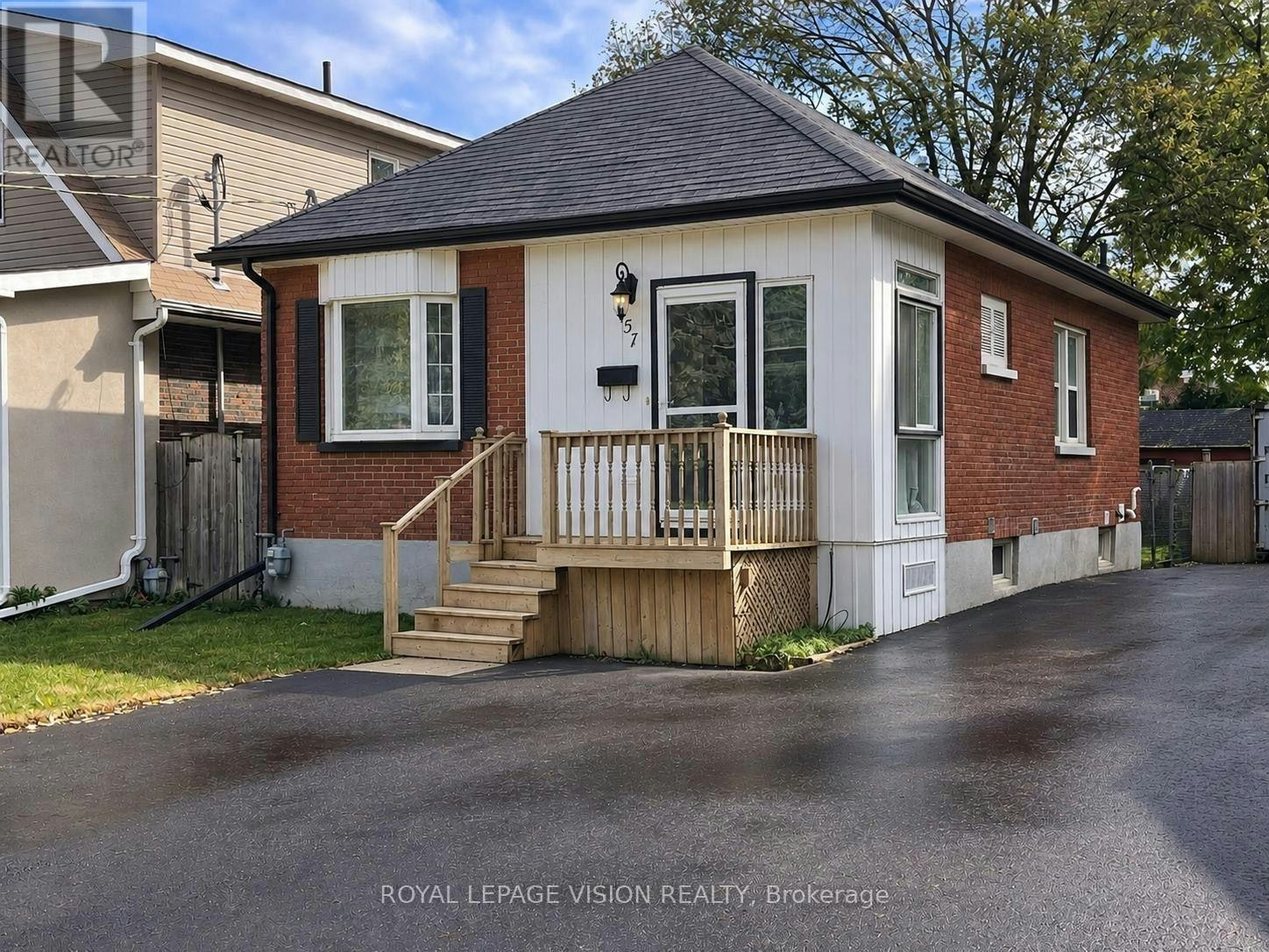 57 Hillcroft Street, Oshawa, ON, L1G 2M3