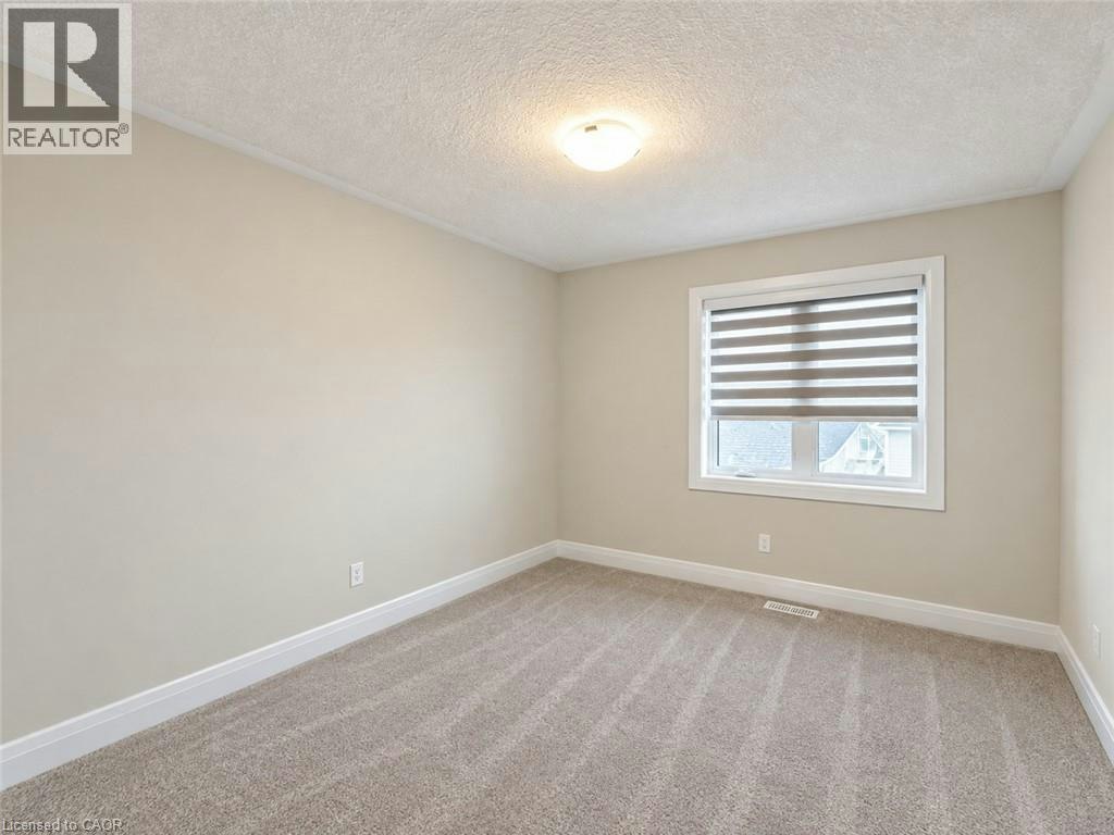 302 Chokecherry Crescent, Waterloo, ON, N2V 0H1 - 12