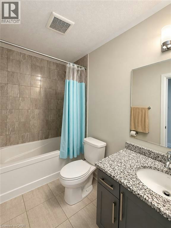 302 Chokecherry Crescent, Waterloo, ON, N2V 0H1 - 6