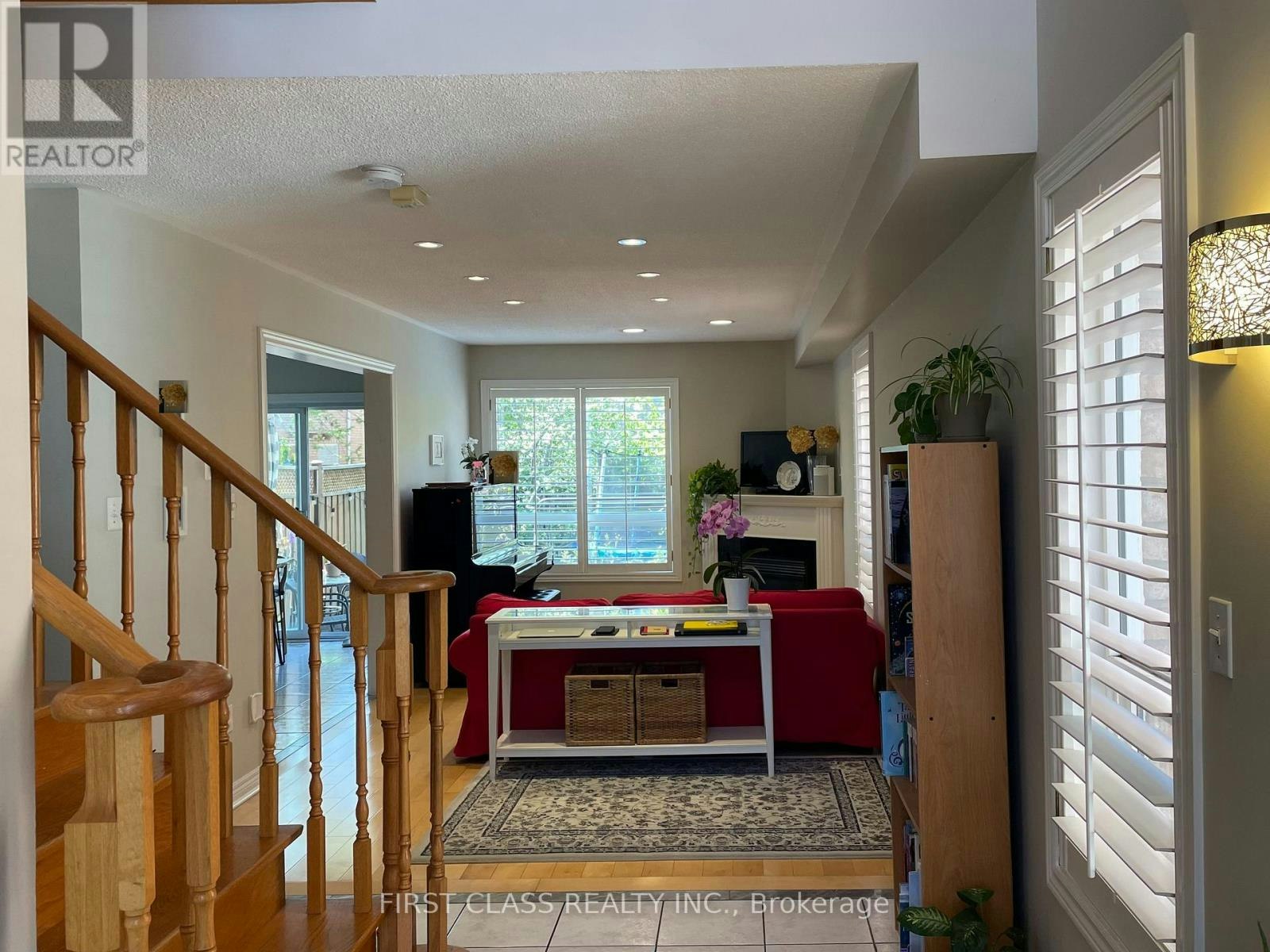 50 Belwood Boulevard, Vaughan, ON, L4K 5H4 - 2