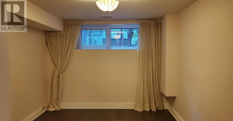 6 Restwell Crescent, Toronto, ON, M2K 2A2 - 36