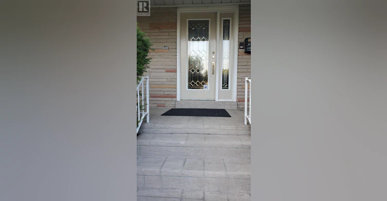 6 Restwell Crescent, Toronto, ON, M2K 2A2 - 3
