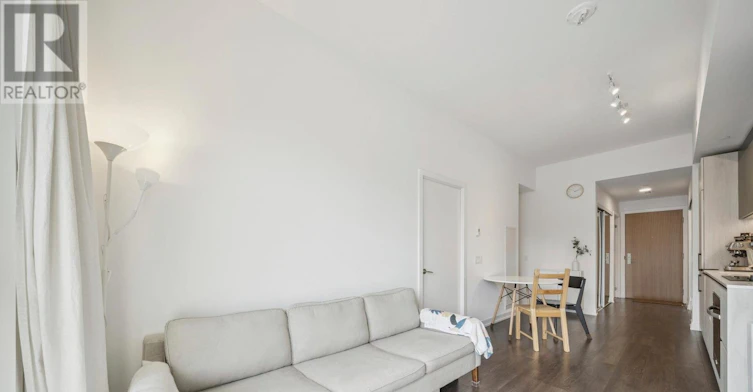 714-150 Logan Avenue, Toronto, ON, M4M 0E4 - 6