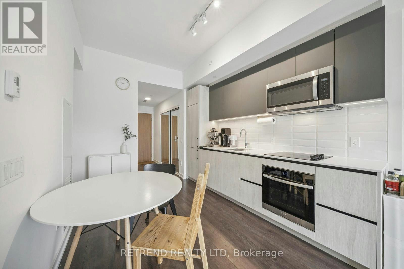 714-150 Logan Avenue, Toronto, ON, M4M 0E4 - 3
