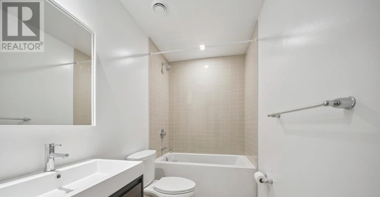 714-150 Logan Avenue, Toronto, ON, M4M 0E4 - 8