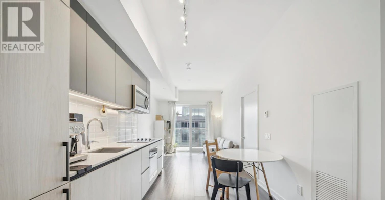 714-150 Logan Avenue, Toronto, ON, M4M 0E4 - 2