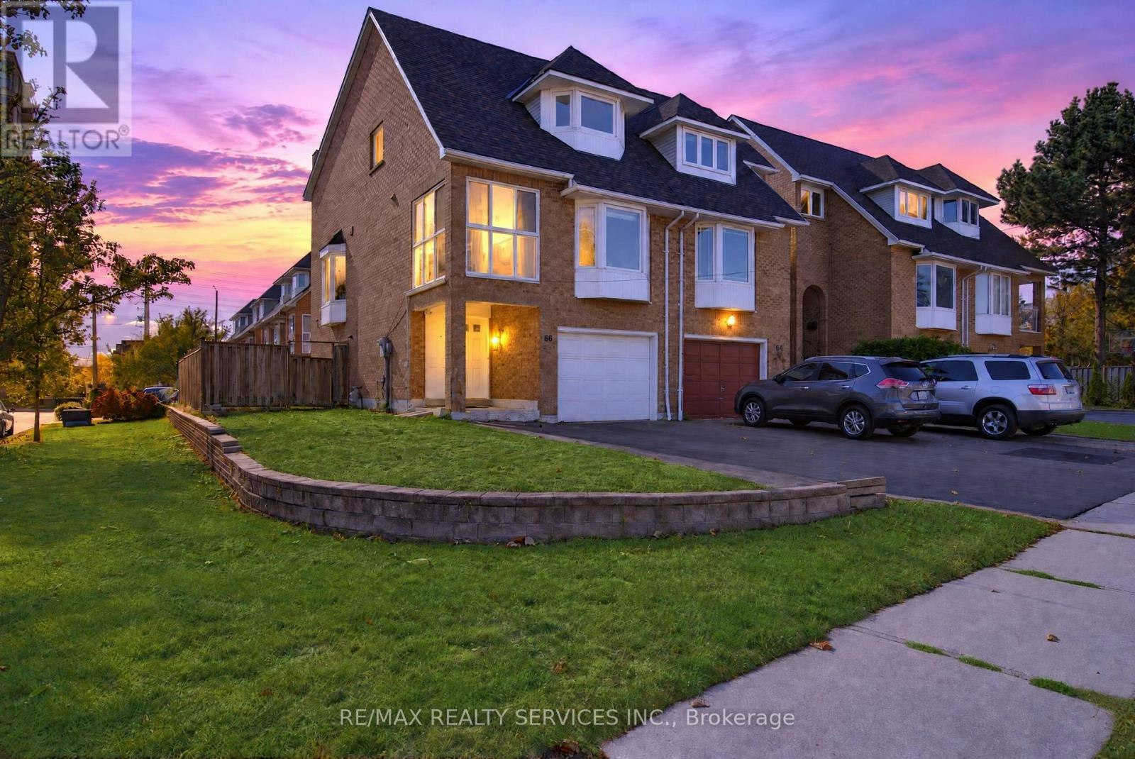 66 Clansman Trail, Mississauga, ON, L4Z 3M4