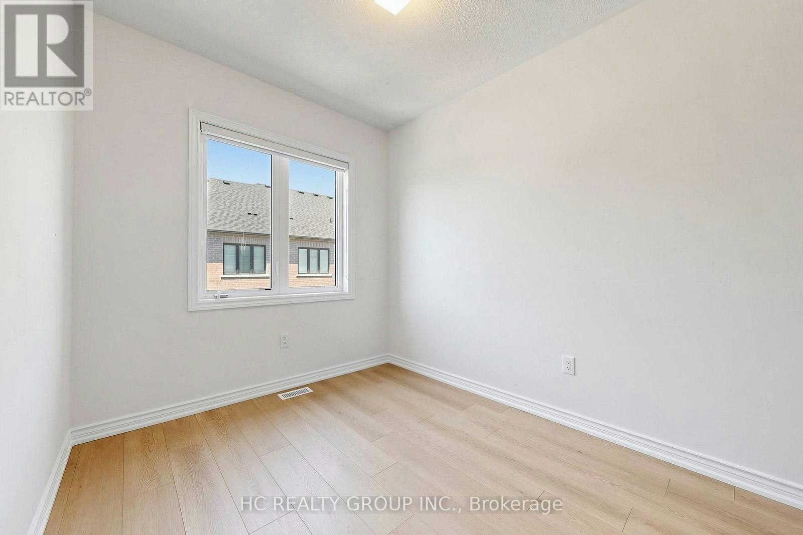 8 Hewison Avenue, Richmond Hill, ON, L4S 0J2 - 8