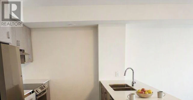 15-11 Honeycrisp Crescent, Vaughan, ON, L4K 0N6 - 4