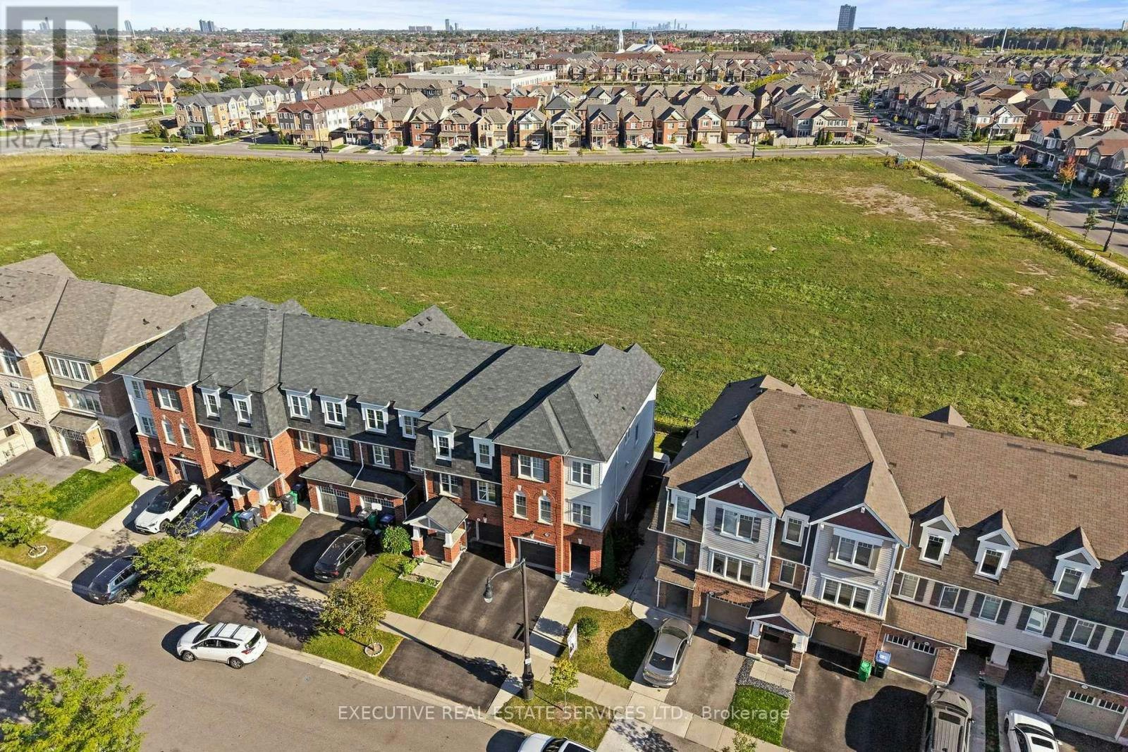 98 Bannister Crescent, Brampton, ON, L7A 4H4 - 2